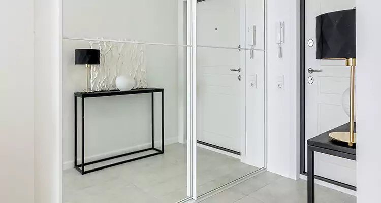 Mirrored Bifold Closet Doors Repair in Port Orange, FL