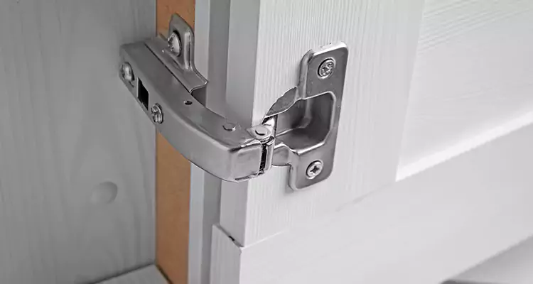 Shower Door Hinge Replacement in Port Orange, FL