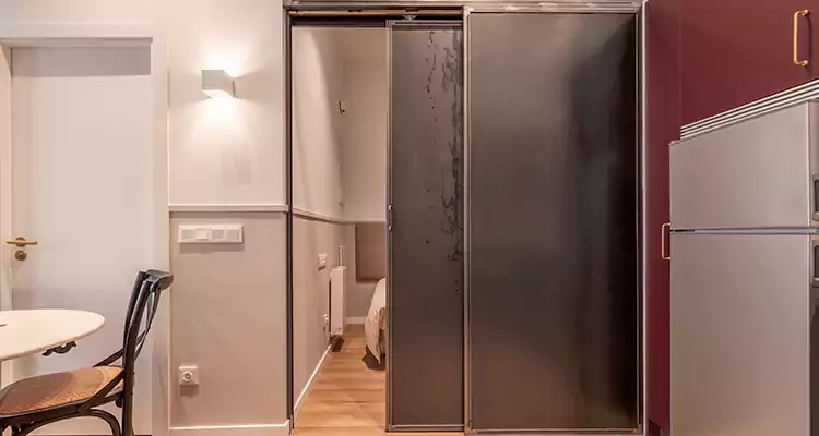 We Fix Closet Sliding Door in Port Orange, FL