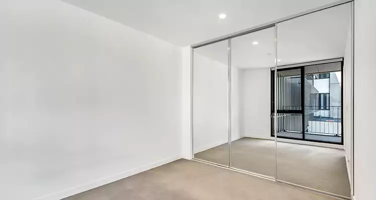 Why Homeowners Choose Us for Sliding Mirror Door Replacement in Port Orange, FL